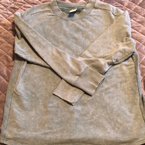 All in motion lightweight sweatshirt. Green size large - Picture 2 of 5